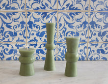 Load image into Gallery viewer, Handpoured Beeswax Candle