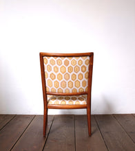 Load image into Gallery viewer, Mid Century Jamestown Chair in Congo Husk