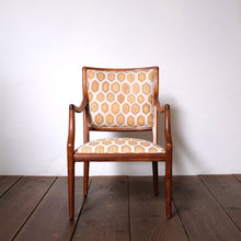 Load image into Gallery viewer, Mid Century Jamestown Chair in Congo Husk