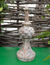 Load image into Gallery viewer, Pineapple Finial