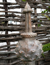 Load image into Gallery viewer, Pineapple Finial