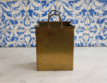 Load image into Gallery viewer, Vintage Brass Shopping Bag
